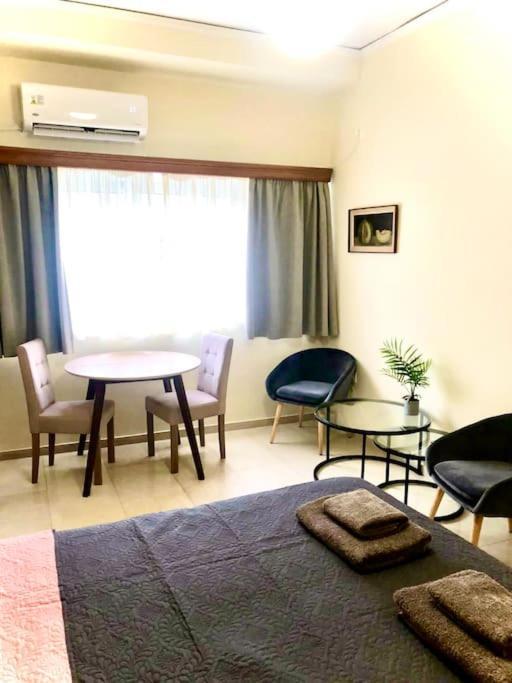 Akadimias Apartment 1 Athena Bagian luar foto