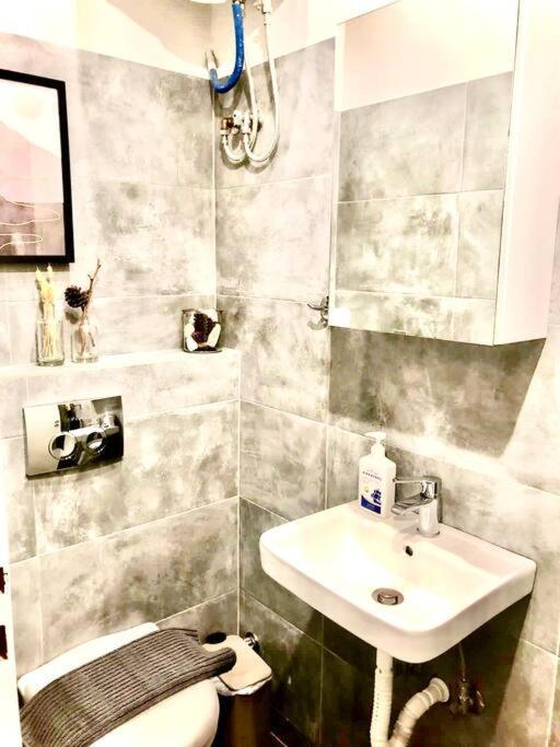 Akadimias Apartment 1 Athena Bagian luar foto