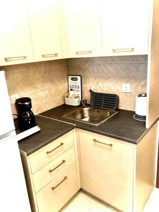 Akadimias Apartment 1 Athena Bagian luar foto